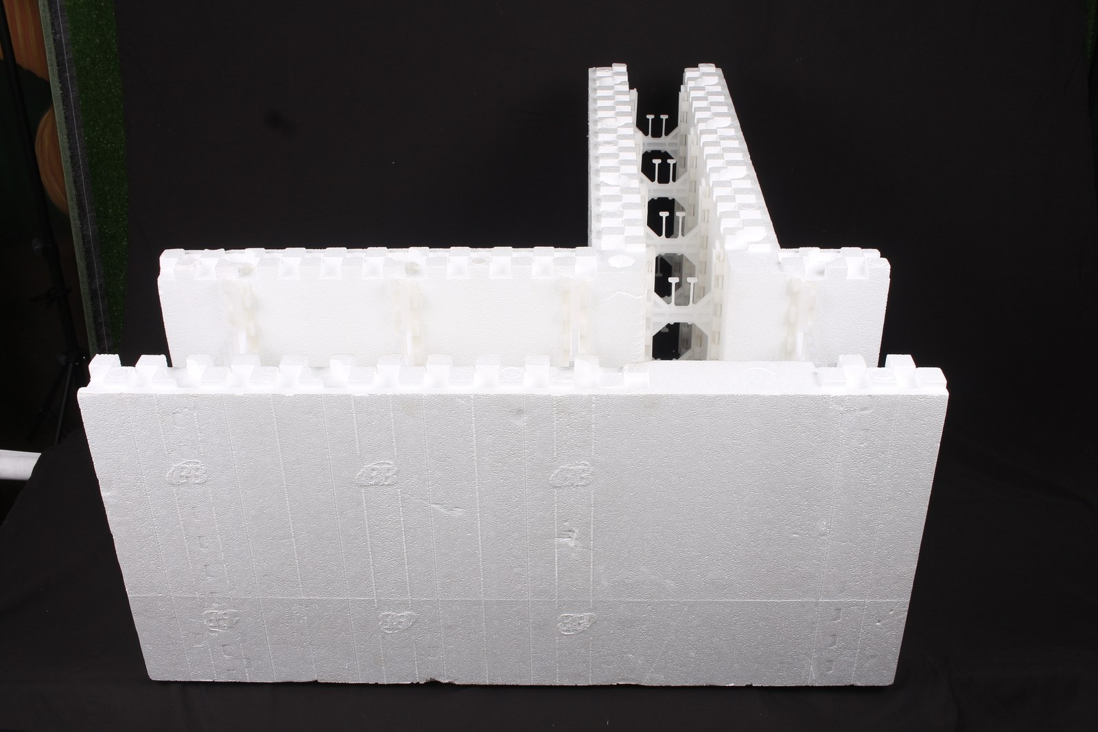 BetterBlock 20 by 15 cm Long T